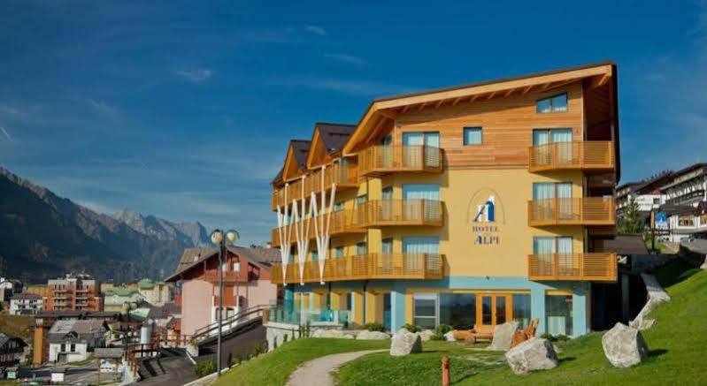 Hotel Delle Alpi Сондало Екстериор снимка